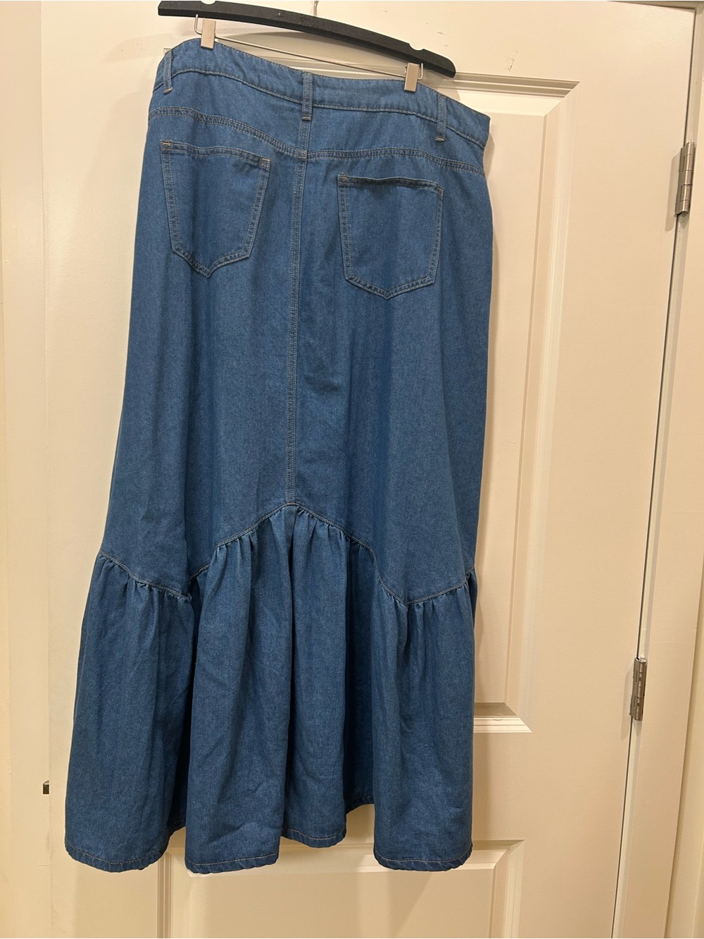 Button-Front Blue Denim Maxi Skirt Sz 1XL - Picture 3 of 3